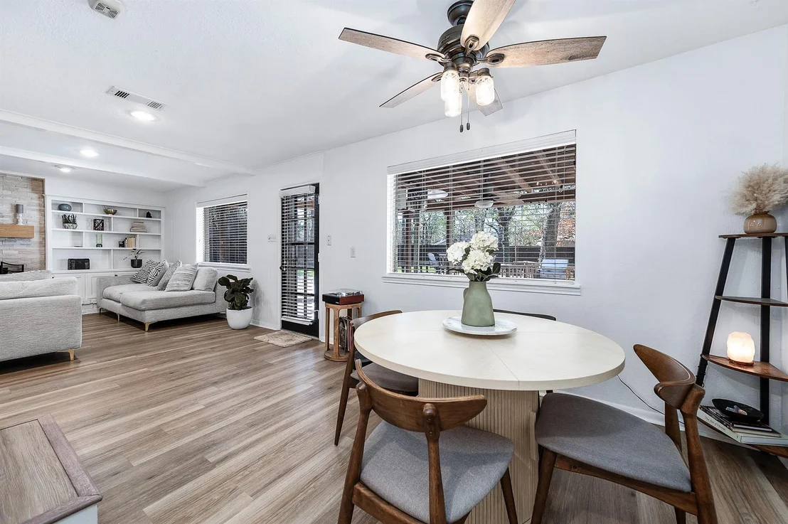 Photo of 26715 Maplewood Drive