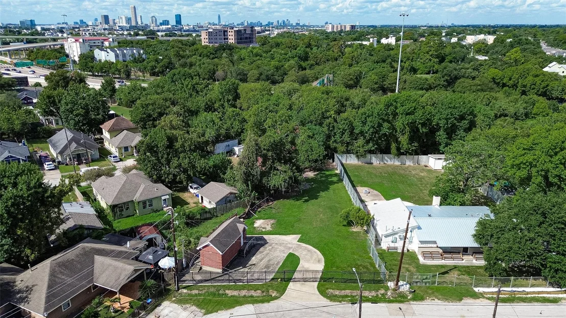 Photo of 2501 Ideal Street