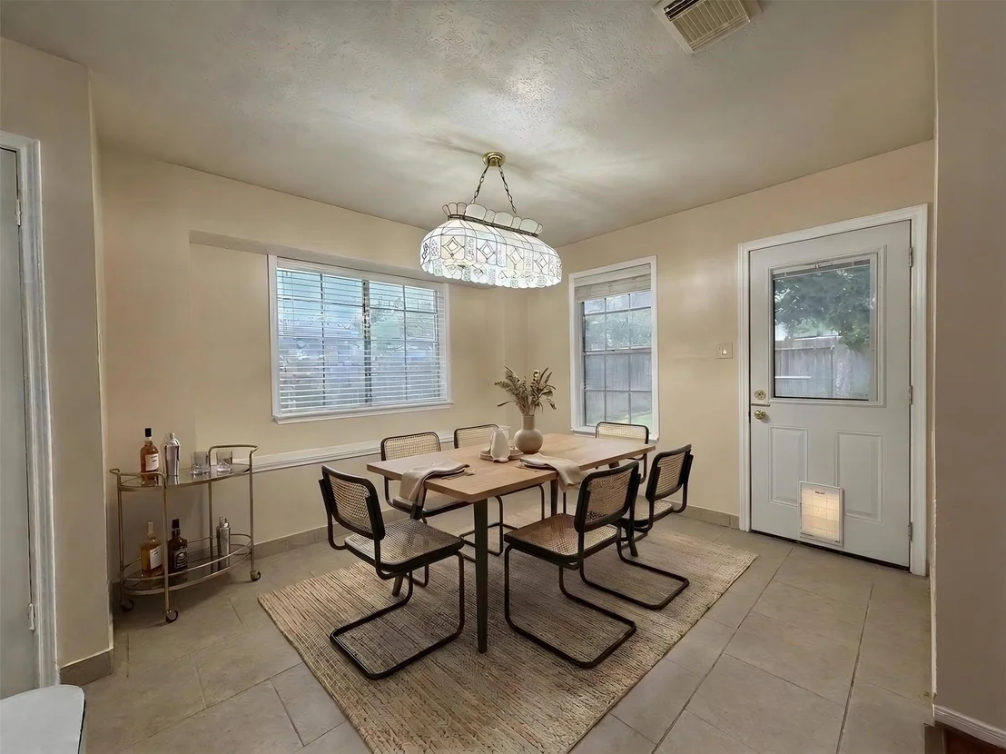 Photo of 13806 Cantwell Drive