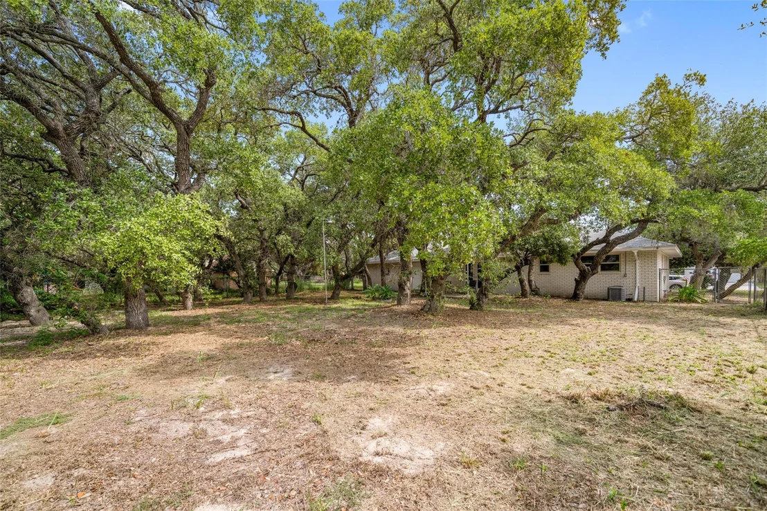 Photo of 2419 Henrietta Place