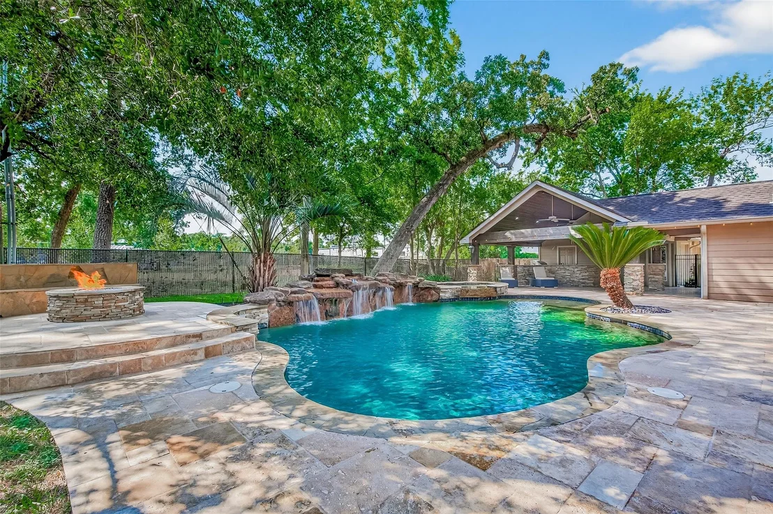Photo of 602 Durley Drive
