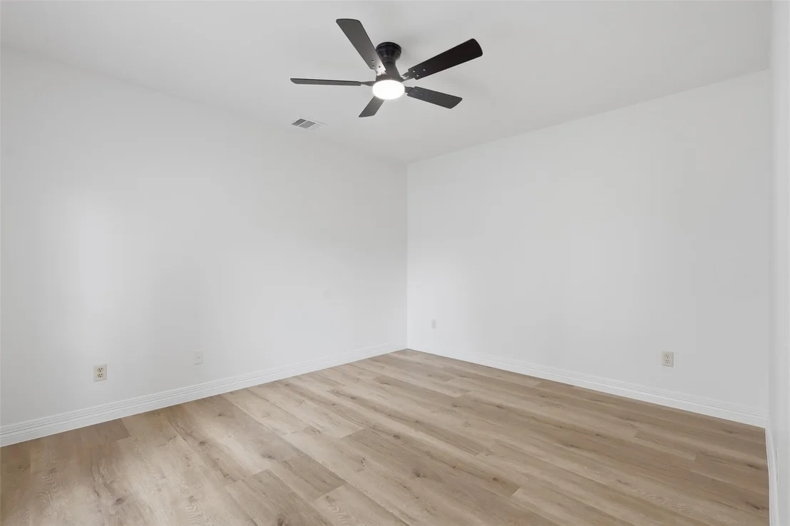 Photo of 16306 Mill Point