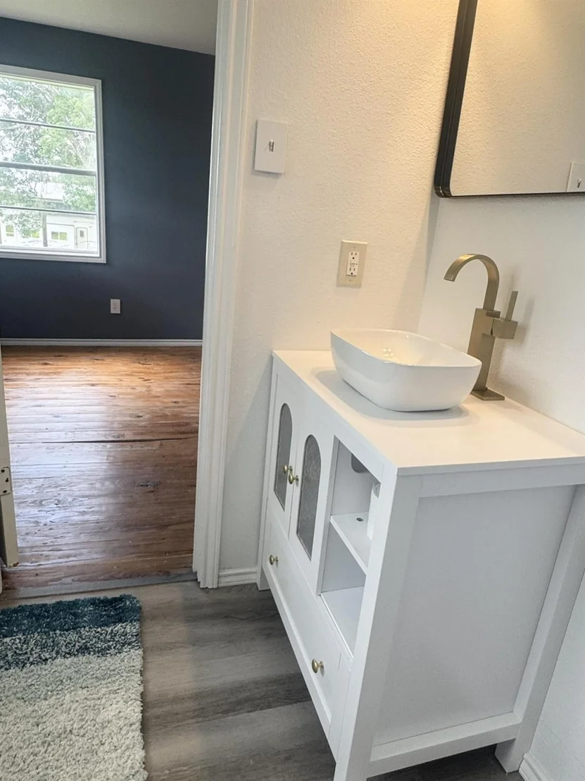 Photo of 788 Riverside Drive