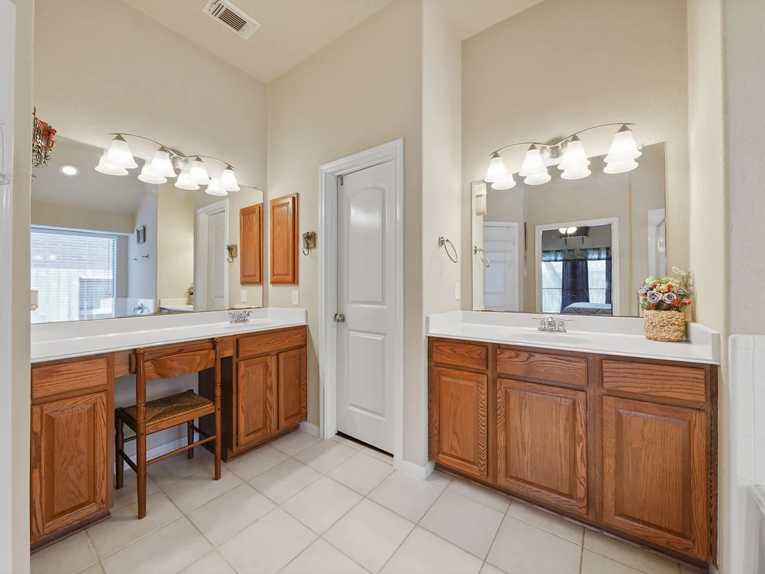 Photo of 831 Merlin Roost