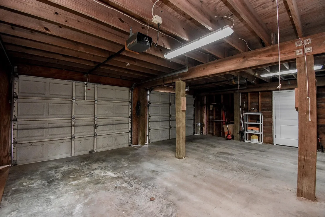 Photo of 225 Swallow Drive