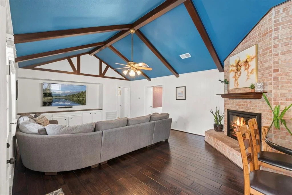 Photo of 5918 Donwhite Lane