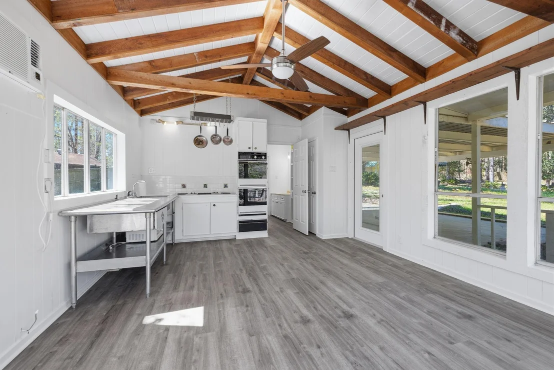 Photo of 400 Driftwood Drive