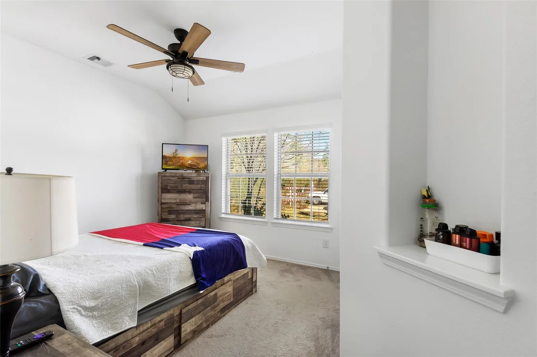 Photo of 1127 Bulwark Drive