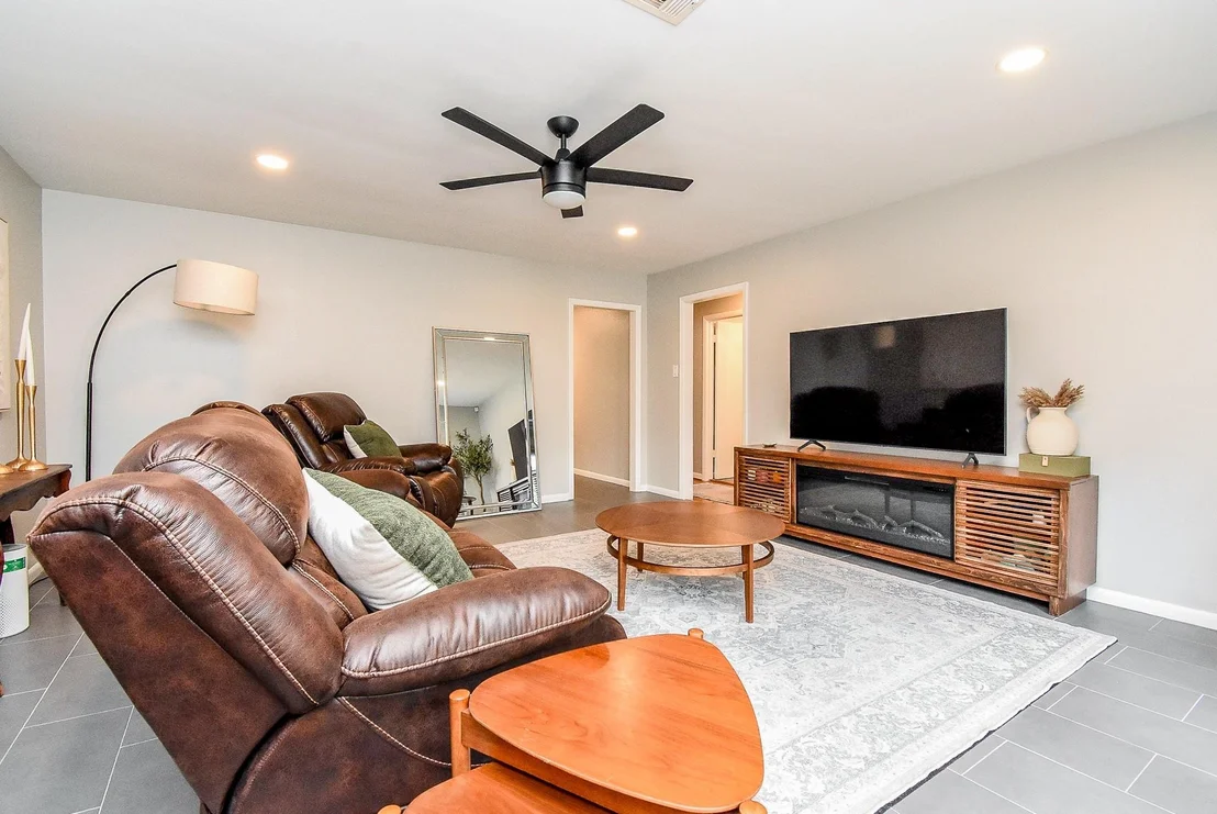 Photo of 5727 Arboles Drive