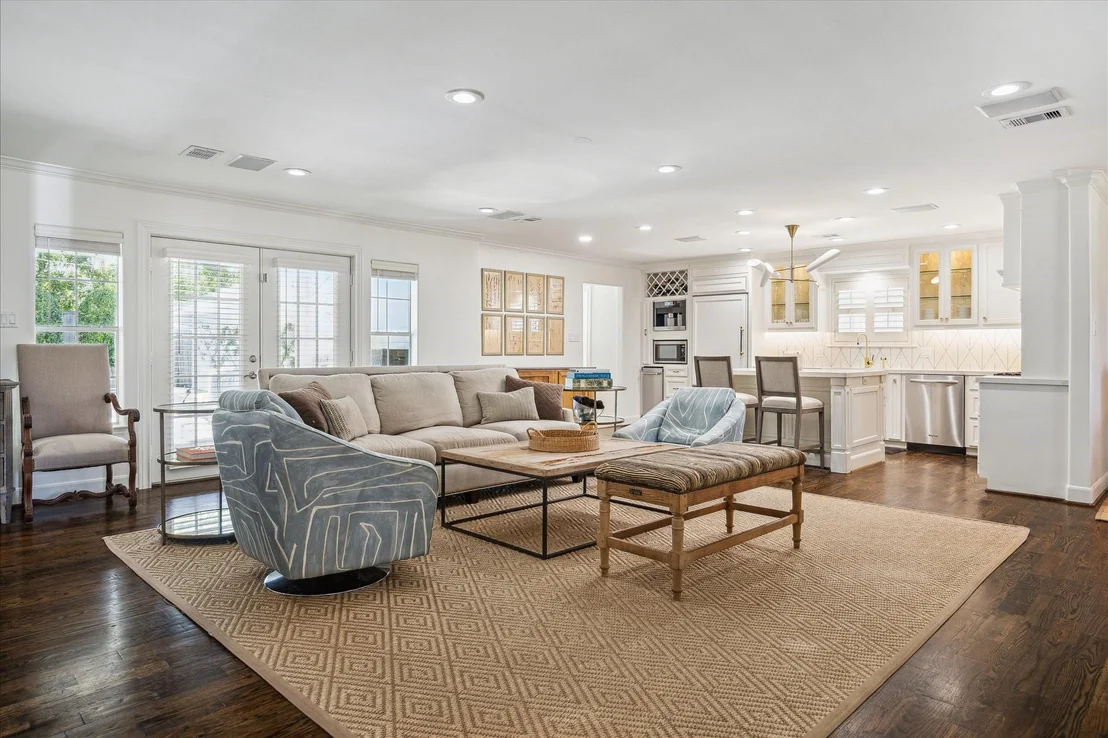 Photo of 6151 Doliver Drive