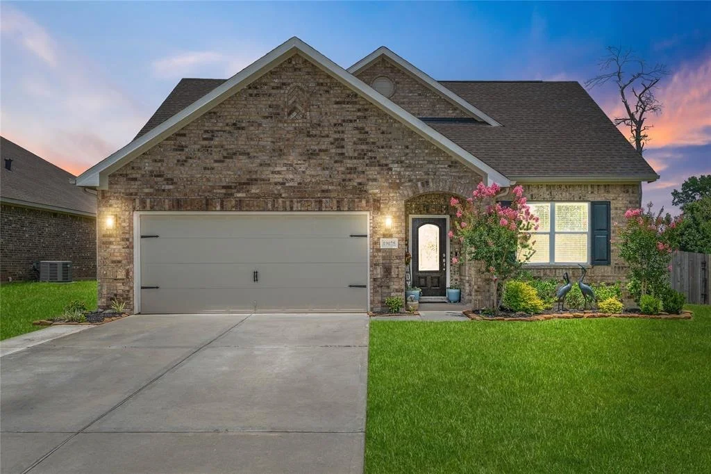 Photo of 19075 Minero Lane