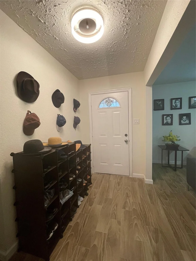 Photo of 12133 Sharpview Drive