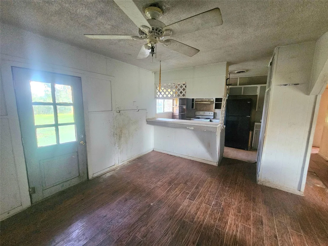 Photo of 905 E Columbus Drive