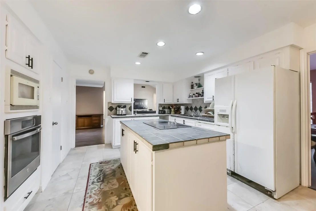 Photo of 6610 Chancellor Drive