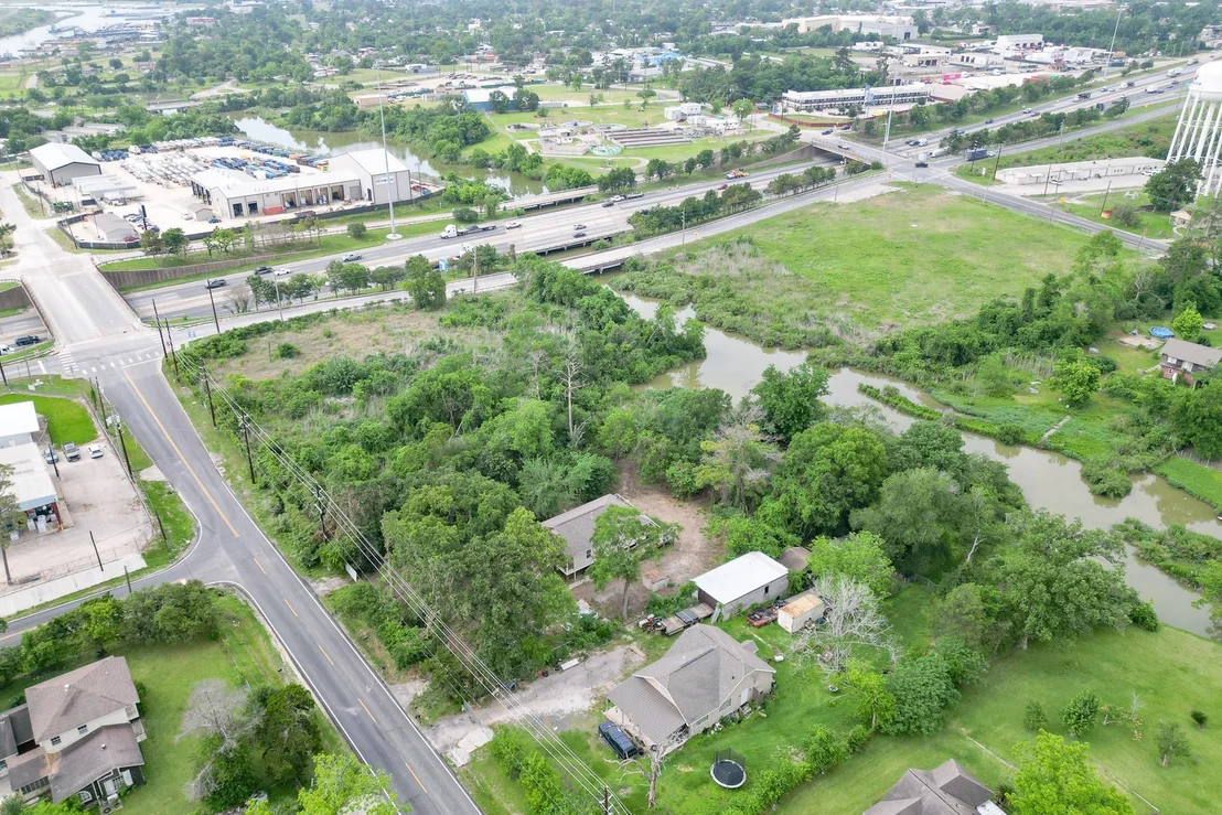 Photo of 301 Bayou Drive