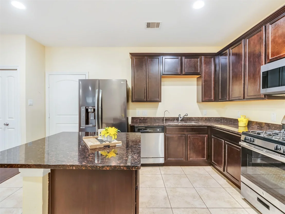 Photo of 7923 Ashford Trace Drive