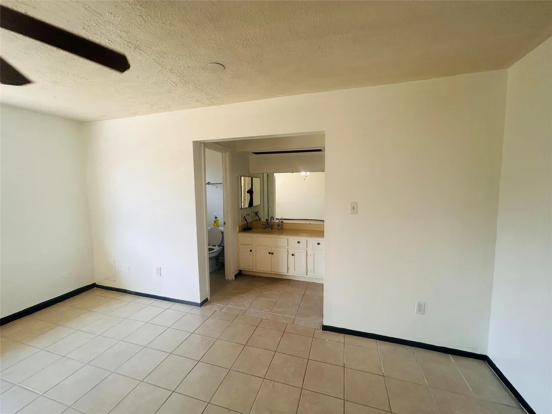 Photo of 10502 Long River Drive