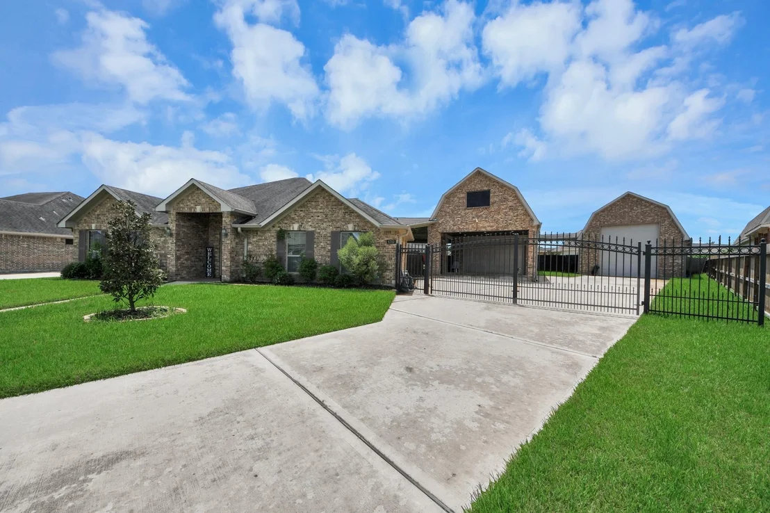 Photo of 6702 Falcon Ridge