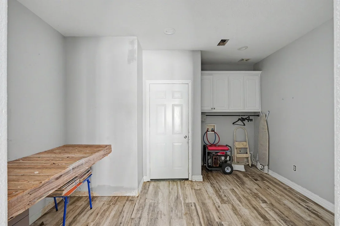 Photo of 5110 Lakeshore Drive