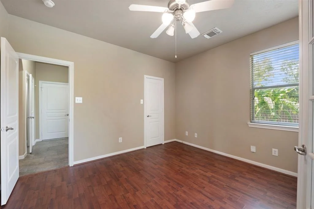 Photo of 19530 Lakeside View Drive