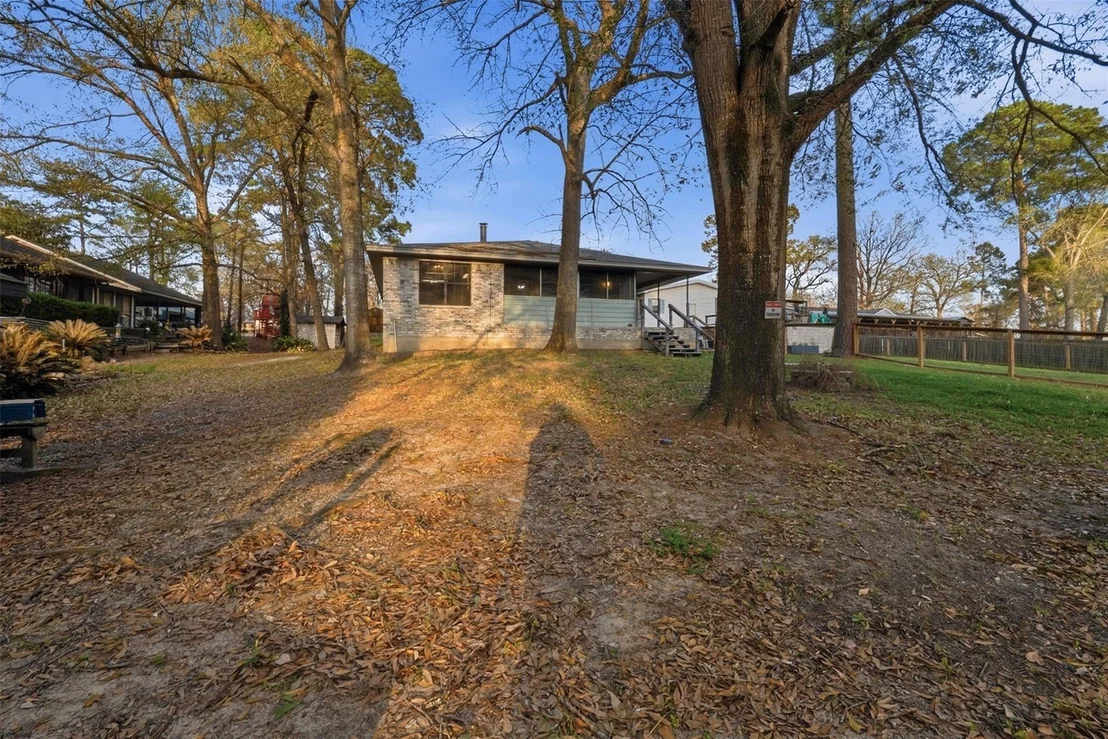 Photo of 200 Cove View Drive