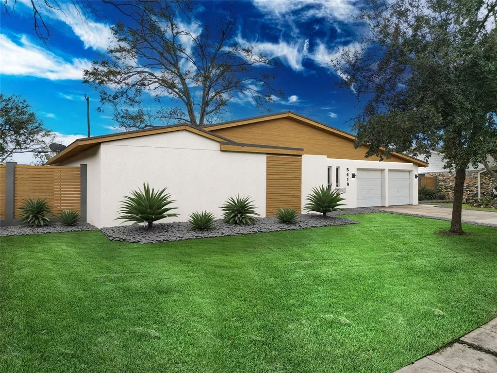 Photo of 5419 Saxon Drive