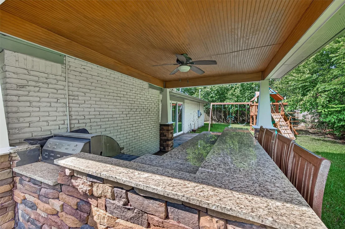 Photo of 11126 Cedarhurst Drive