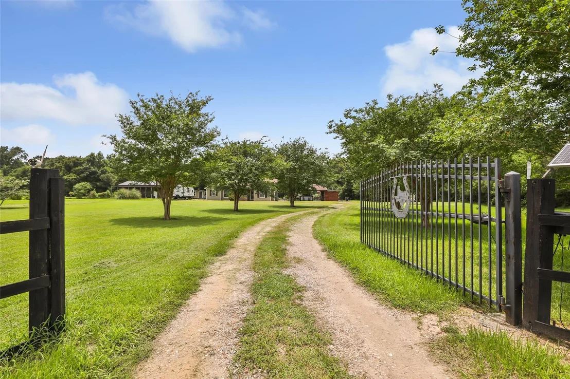 Photo of 1308 County Road 109