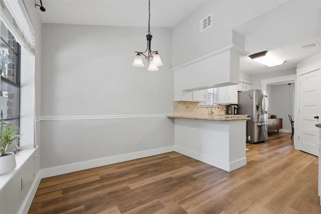 Photo of 2218 Silver Falls Drive