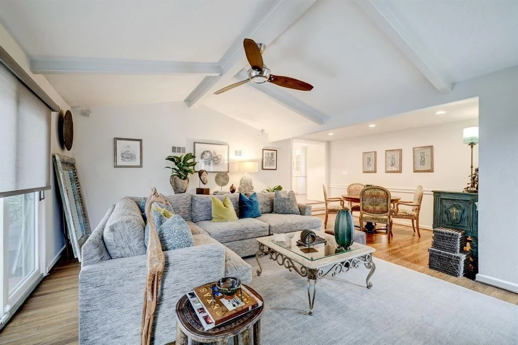 Photo of 2535 N Macgregor Way
