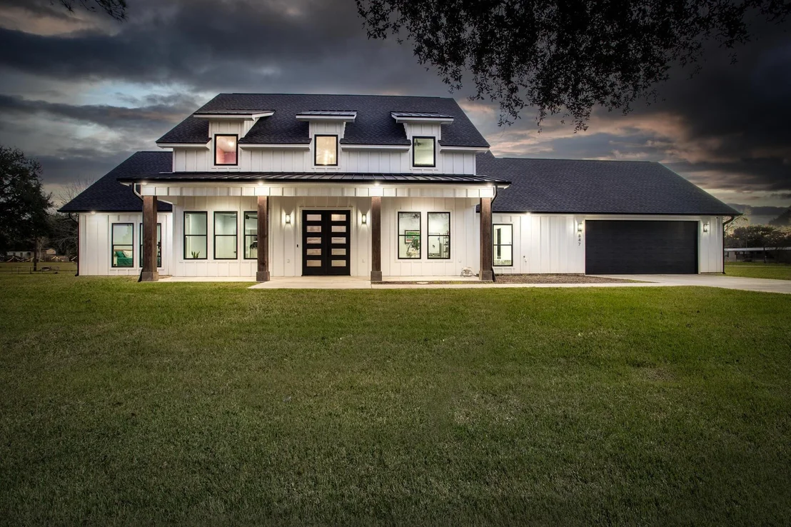 Photo of 847 W Buccaneer Drive