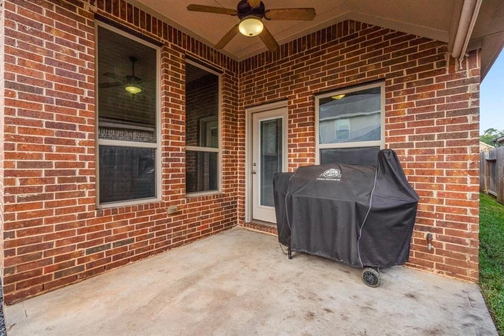 Photo of 2206 Maple Point Drive N