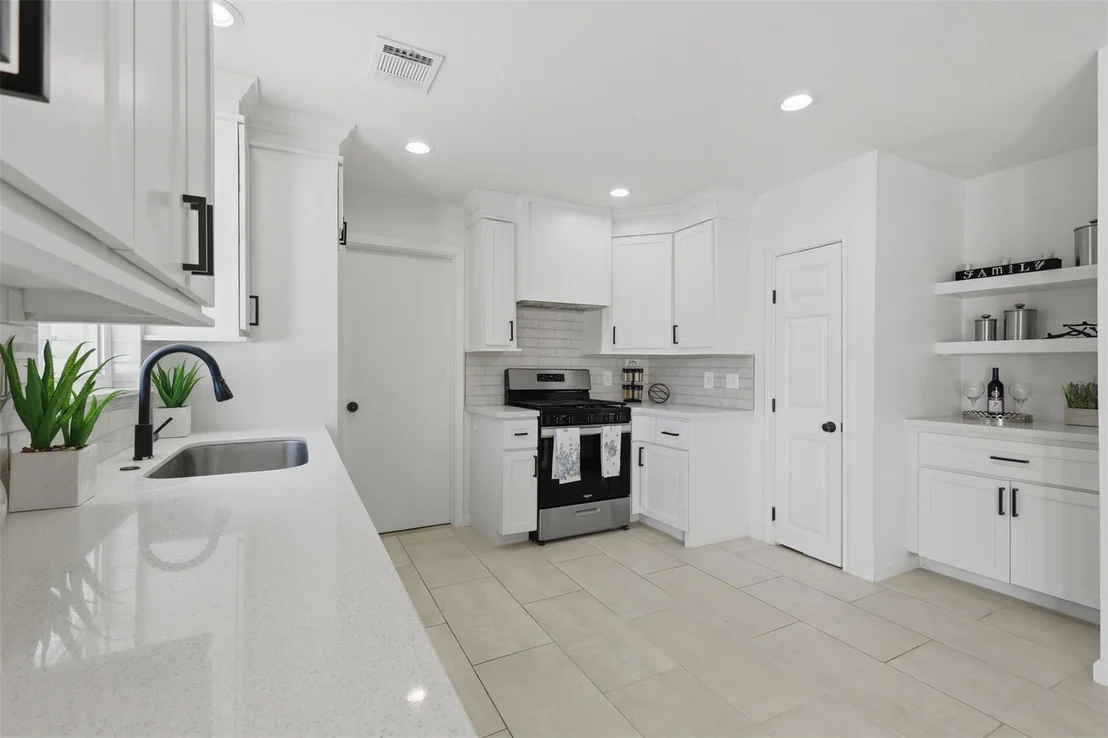 Photo of 5221 Libbey Lane