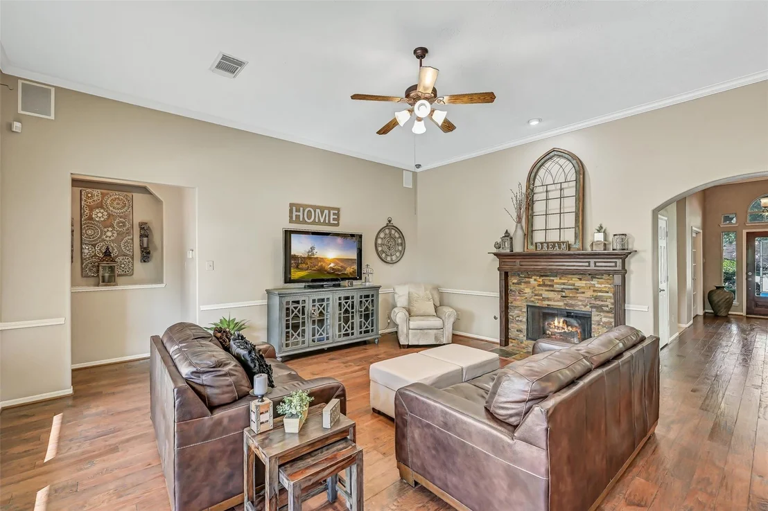 Photo of 906 High Ridge Circle