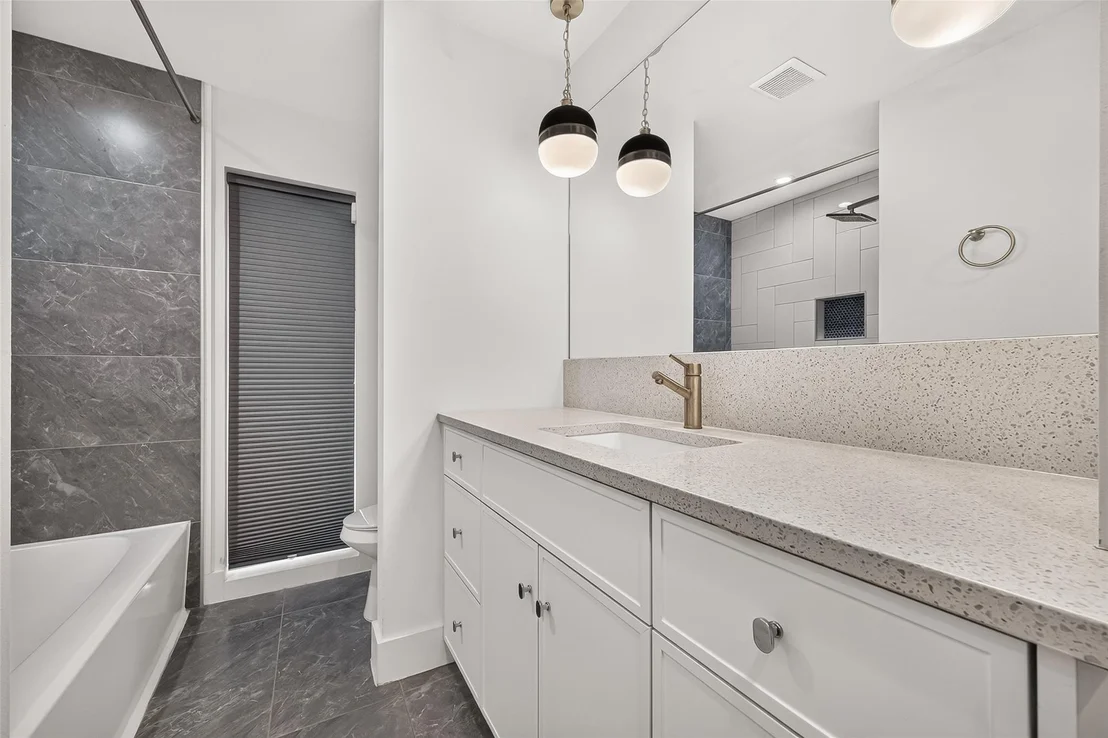 Photo of 10819 Oasis Drive