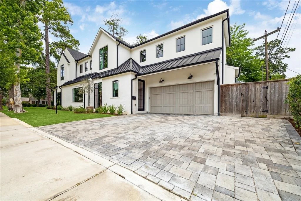 Photo of 447 Mignon Lane