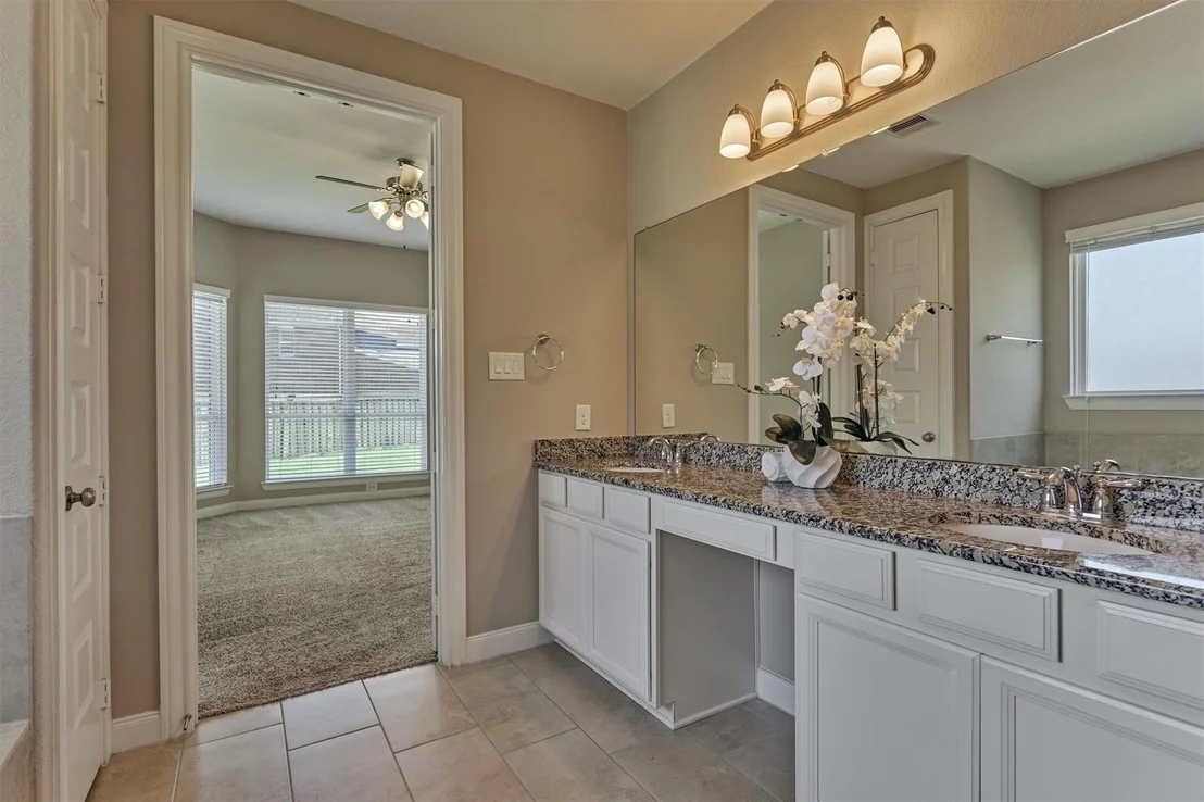 Photo of 4043 Steep Woods Drive