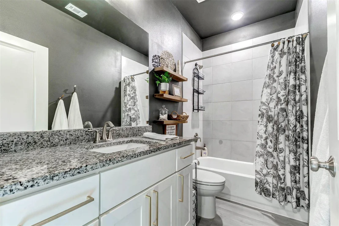 Photo of 3326 Winterwood Way