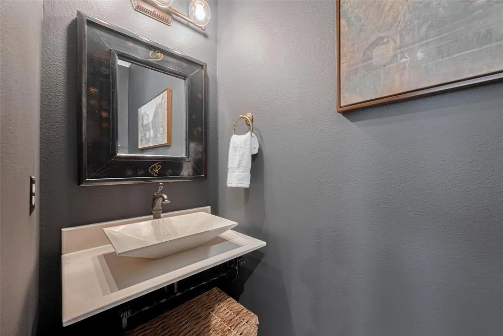 Photo of 7 Edgemont Court