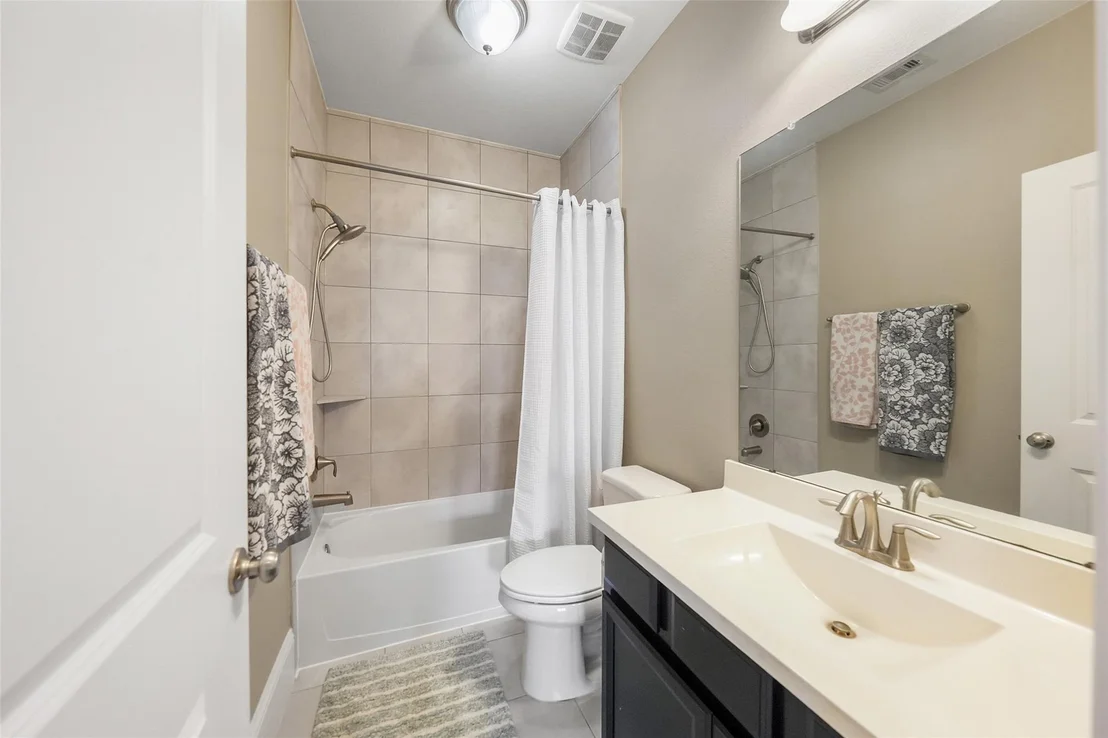 Photo of 8206 Caroline Ridge Drive