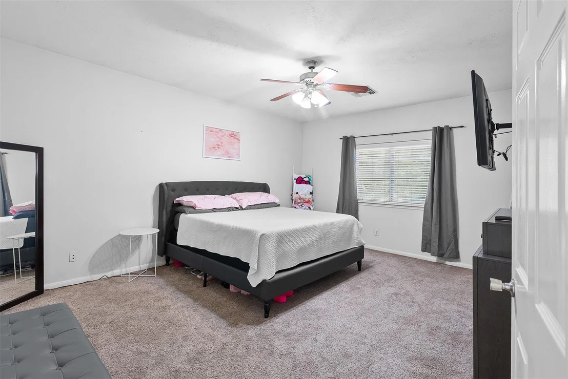 Photo of 1012 Walnut Pointe