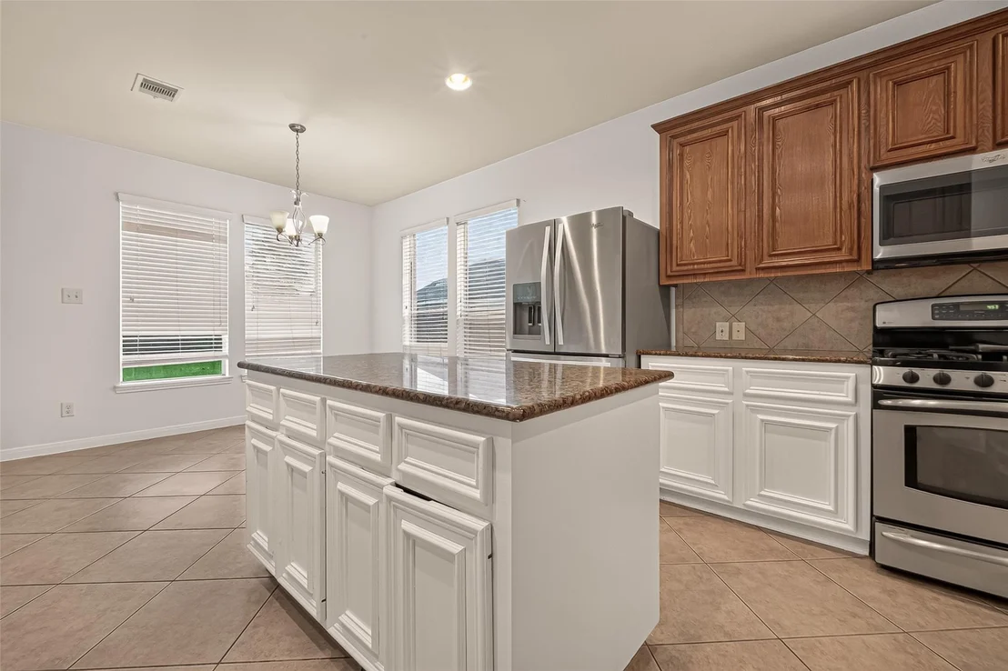 Photo of 331 Silver Creek Circle