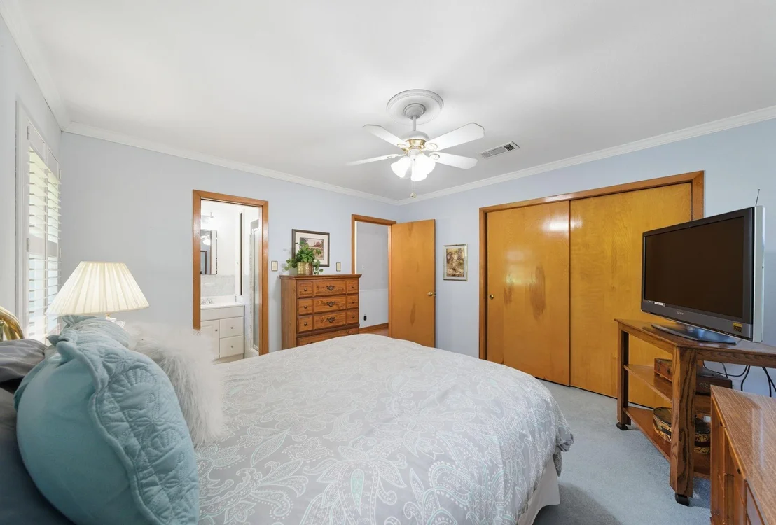 Photo of 8923 Theysen Drive