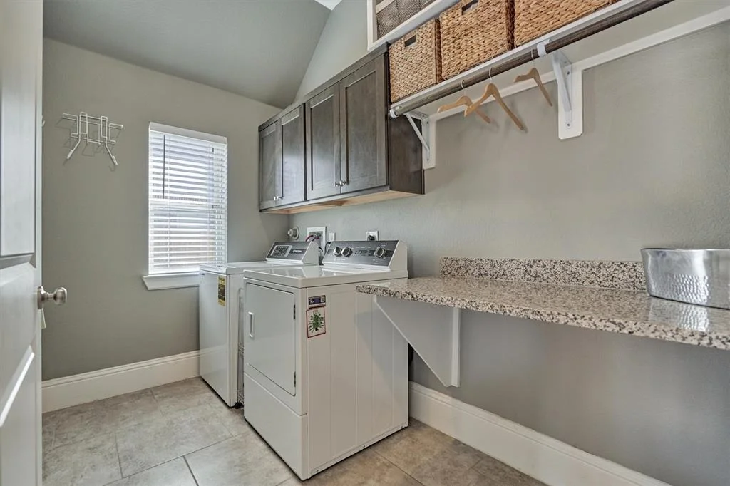 Photo of 40694 Damuth Drive