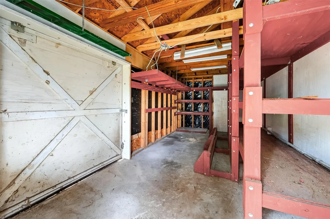 Photo of 906 Pear Tree Lane