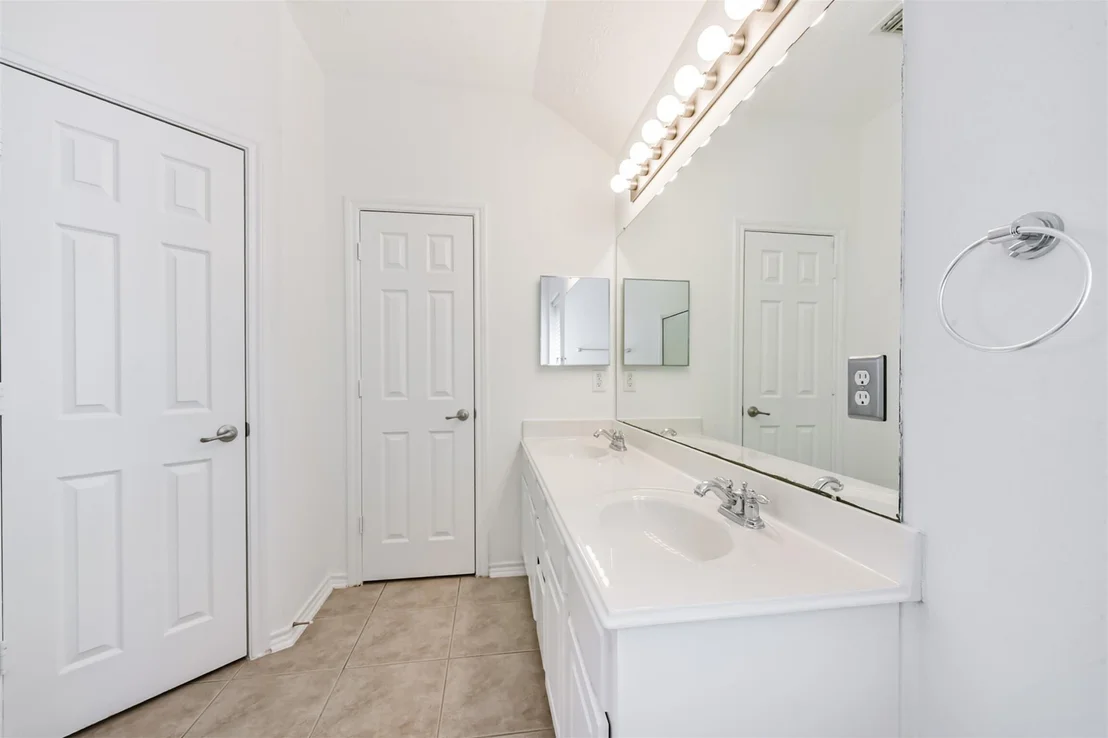 Photo of 18110 Tabor Brook Drive
