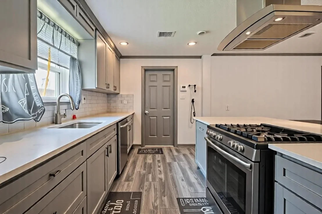 Photo of 7706 Ashmole Lane