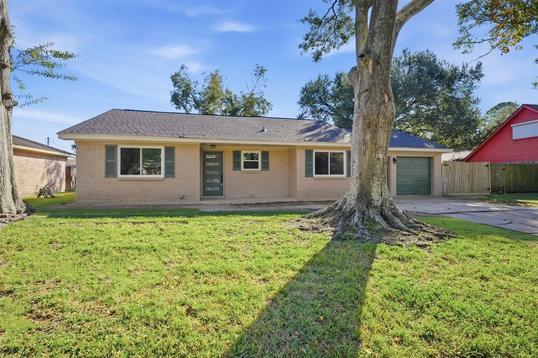Photo of 5002 Cedar Creek Drive