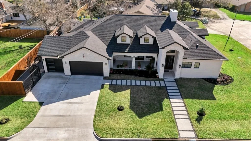 Photo of 1522 Maux Drive