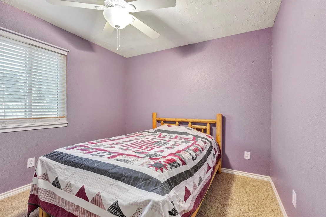 Photo of 302 Walnut Cove